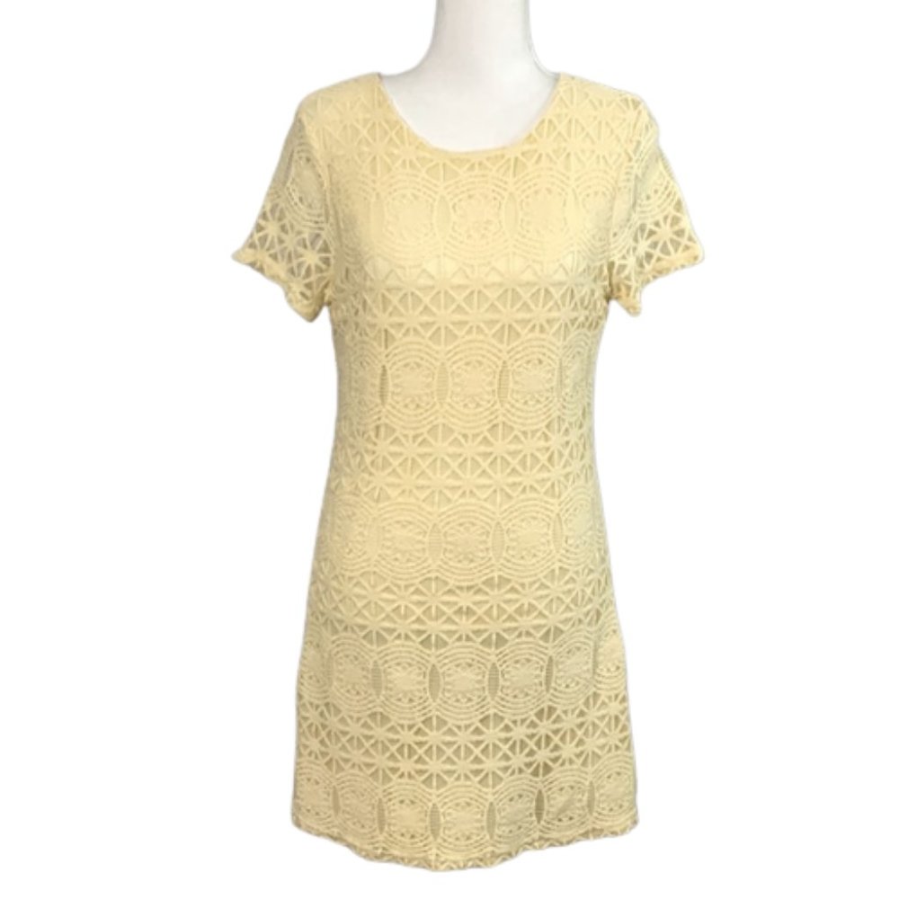 LULUS Love You For Eternity Yellow Short Sleeve Lace Shift Dress Size Small